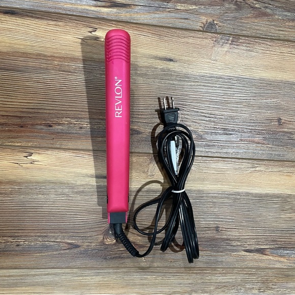Revlon Other - REVLON Flat Iron Straightener 1” RVST2108 Pink Excellent Condition